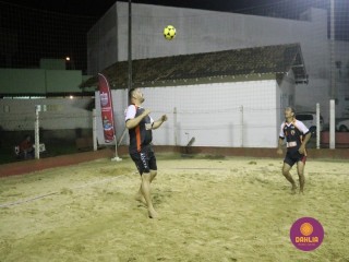 
<a style='margin-left: 5px;' class='btn btn-xs btn-social btn-facebook' href='https://www.facebook.com/sharer/sharer.php?u=https://boladovale.com.br/imgs/800-800-90/conteudo/fotos/1523/img9369.jpg' rel='popup' data-width='500' data-height='400'><i class='fa fa-facebook'></i>Compartilhar <span class='hidden-xs'>no Facebook</span>
</a> 
<a class='btn btn-default btn-xs' target='_blank' href='imgs/800-800-90/conteudo/fotos/1523/img9369.jpg'>
<span class='glyphicon glyphicon-cloud-download'></span> Salvar
</a> 
<span></span>