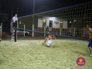 
<a style='margin-left: 5px;' class='btn btn-xs btn-social btn-facebook' href='https://www.facebook.com/sharer/sharer.php?u=https://boladovale.com.br/imgs/800-800-90/conteudo/fotos/1523/img9374.jpg' rel='popup' data-width='500' data-height='400'><i class='fa fa-facebook'></i>Compartilhar <span class='hidden-xs'>no Facebook</span>
</a> 
<a class='btn btn-default btn-xs' target='_blank' href='imgs/800-800-90/conteudo/fotos/1523/img9374.jpg'>
<span class='glyphicon glyphicon-cloud-download'></span> Salvar
</a> 
<span></span>