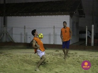 
<a style='margin-left: 5px;' class='btn btn-xs btn-social btn-facebook' href='https://www.facebook.com/sharer/sharer.php?u=https://boladovale.com.br/imgs/800-800-90/conteudo/fotos/1523/img9390.jpg' rel='popup' data-width='500' data-height='400'><i class='fa fa-facebook'></i>Compartilhar <span class='hidden-xs'>no Facebook</span>
</a> 
<a class='btn btn-default btn-xs' target='_blank' href='imgs/800-800-90/conteudo/fotos/1523/img9390.jpg'>
<span class='glyphicon glyphicon-cloud-download'></span> Salvar
</a> 
<span></span>