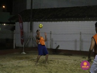 
<a style='margin-left: 5px;' class='btn btn-xs btn-social btn-facebook' href='https://www.facebook.com/sharer/sharer.php?u=https://boladovale.com.br/imgs/800-800-90/conteudo/fotos/1523/img9403.jpg' rel='popup' data-width='500' data-height='400'><i class='fa fa-facebook'></i>Compartilhar <span class='hidden-xs'>no Facebook</span>
</a> 
<a class='btn btn-default btn-xs' target='_blank' href='imgs/800-800-90/conteudo/fotos/1523/img9403.jpg'>
<span class='glyphicon glyphicon-cloud-download'></span> Salvar
</a> 
<span></span>