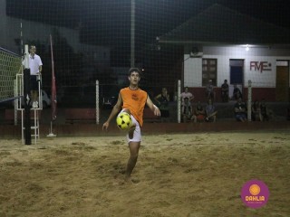 
<a style='margin-left: 5px;' class='btn btn-xs btn-social btn-facebook' href='https://www.facebook.com/sharer/sharer.php?u=https://boladovale.com.br/imgs/800-800-90/conteudo/fotos/1523/img9415.jpg' rel='popup' data-width='500' data-height='400'><i class='fa fa-facebook'></i>Compartilhar <span class='hidden-xs'>no Facebook</span>
</a> 
<a class='btn btn-default btn-xs' target='_blank' href='imgs/800-800-90/conteudo/fotos/1523/img9415.jpg'>
<span class='glyphicon glyphicon-cloud-download'></span> Salvar
</a> 
<span></span>