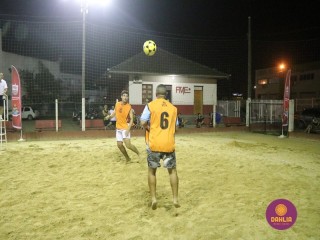 
<a style='margin-left: 5px;' class='btn btn-xs btn-social btn-facebook' href='https://www.facebook.com/sharer/sharer.php?u=https://boladovale.com.br/imgs/800-800-90/conteudo/fotos/1523/img9427.jpg' rel='popup' data-width='500' data-height='400'><i class='fa fa-facebook'></i>Compartilhar <span class='hidden-xs'>no Facebook</span>
</a> 
<a class='btn btn-default btn-xs' target='_blank' href='imgs/800-800-90/conteudo/fotos/1523/img9427.jpg'>
<span class='glyphicon glyphicon-cloud-download'></span> Salvar
</a> 
<span></span>