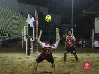
<a style='margin-left: 5px;' class='btn btn-xs btn-social btn-facebook' href='https://www.facebook.com/sharer/sharer.php?u=https://boladovale.com.br/imgs/800-800-90/conteudo/fotos/1523/img9441.jpg' rel='popup' data-width='500' data-height='400'><i class='fa fa-facebook'></i>Compartilhar <span class='hidden-xs'>no Facebook</span>
</a> 
<a class='btn btn-default btn-xs' target='_blank' href='imgs/800-800-90/conteudo/fotos/1523/img9441.jpg'>
<span class='glyphicon glyphicon-cloud-download'></span> Salvar
</a> 
<span></span>