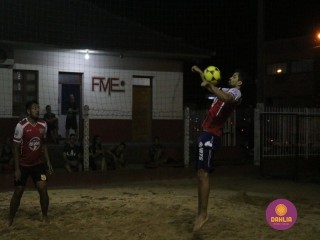 
<a style='margin-left: 5px;' class='btn btn-xs btn-social btn-facebook' href='https://www.facebook.com/sharer/sharer.php?u=https://boladovale.com.br/imgs/800-800-90/conteudo/fotos/1523/img9450.jpg' rel='popup' data-width='500' data-height='400'><i class='fa fa-facebook'></i>Compartilhar <span class='hidden-xs'>no Facebook</span>
</a> 
<a class='btn btn-default btn-xs' target='_blank' href='imgs/800-800-90/conteudo/fotos/1523/img9450.jpg'>
<span class='glyphicon glyphicon-cloud-download'></span> Salvar
</a> 
<span></span>