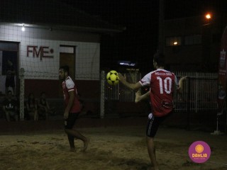 
<a style='margin-left: 5px;' class='btn btn-xs btn-social btn-facebook' href='https://www.facebook.com/sharer/sharer.php?u=https://boladovale.com.br/imgs/800-800-90/conteudo/fotos/1523/img9452.jpg' rel='popup' data-width='500' data-height='400'><i class='fa fa-facebook'></i>Compartilhar <span class='hidden-xs'>no Facebook</span>
</a> 
<a class='btn btn-default btn-xs' target='_blank' href='imgs/800-800-90/conteudo/fotos/1523/img9452.jpg'>
<span class='glyphicon glyphicon-cloud-download'></span> Salvar
</a> 
<span></span>