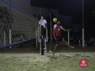 
<a style='margin-left: 5px;' class='btn btn-xs btn-social btn-facebook' href='https://www.facebook.com/sharer/sharer.php?u=https://boladovale.com.br/imgs/800-800-90/conteudo/fotos/1523/img9457.jpg' rel='popup' data-width='500' data-height='400'><i class='fa fa-facebook'></i>Compartilhar <span class='hidden-xs'>no Facebook</span>
</a> 
<a class='btn btn-default btn-xs' target='_blank' href='imgs/800-800-90/conteudo/fotos/1523/img9457.jpg'>
<span class='glyphicon glyphicon-cloud-download'></span> Salvar
</a> 
<span></span>