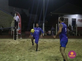 
<a style='margin-left: 5px;' class='btn btn-xs btn-social btn-facebook' href='https://www.facebook.com/sharer/sharer.php?u=https://boladovale.com.br/imgs/800-800-90/conteudo/fotos/1523/img9463.jpg' rel='popup' data-width='500' data-height='400'><i class='fa fa-facebook'></i>Compartilhar <span class='hidden-xs'>no Facebook</span>
</a> 
<a class='btn btn-default btn-xs' target='_blank' href='imgs/800-800-90/conteudo/fotos/1523/img9463.jpg'>
<span class='glyphicon glyphicon-cloud-download'></span> Salvar
</a> 
<span></span>