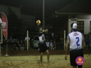 
<a style='margin-left: 5px;' class='btn btn-xs btn-social btn-facebook' href='https://www.facebook.com/sharer/sharer.php?u=https://boladovale.com.br/imgs/800-800-90/conteudo/fotos/1524/img9603.jpg' rel='popup' data-width='500' data-height='400'><i class='fa fa-facebook'></i>Compartilhar <span class='hidden-xs'>no Facebook</span>
</a> 
<a class='btn btn-default btn-xs' target='_blank' href='imgs/800-800-90/conteudo/fotos/1524/img9603.jpg'>
<span class='glyphicon glyphicon-cloud-download'></span> Salvar
</a> 
<span></span>