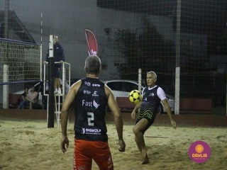 
<a style='margin-left: 5px;' class='btn btn-xs btn-social btn-facebook' href='https://www.facebook.com/sharer/sharer.php?u=https://boladovale.com.br/imgs/800-800-90/conteudo/fotos/1525/img9724.jpg' rel='popup' data-width='500' data-height='400'><i class='fa fa-facebook'></i>Compartilhar <span class='hidden-xs'>no Facebook</span>
</a> 
<a class='btn btn-default btn-xs' target='_blank' href='imgs/800-800-90/conteudo/fotos/1525/img9724.jpg'>
<span class='glyphicon glyphicon-cloud-download'></span> Salvar
</a> 
<span></span>