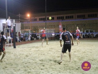 
<a style='margin-left: 5px;' class='btn btn-xs btn-social btn-facebook' href='https://www.facebook.com/sharer/sharer.php?u=https://boladovale.com.br/imgs/800-800-90/conteudo/fotos/1527/img9845.jpg' rel='popup' data-width='500' data-height='400'><i class='fa fa-facebook'></i>Compartilhar <span class='hidden-xs'>no Facebook</span>
</a> 
<a class='btn btn-default btn-xs' target='_blank' href='imgs/800-800-90/conteudo/fotos/1527/img9845.jpg'>
<span class='glyphicon glyphicon-cloud-download'></span> Salvar
</a> 
<span></span>