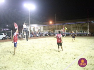 
<a style='margin-left: 5px;' class='btn btn-xs btn-social btn-facebook' href='https://www.facebook.com/sharer/sharer.php?u=https://boladovale.com.br/imgs/800-800-90/conteudo/fotos/1527/img9852.jpg' rel='popup' data-width='500' data-height='400'><i class='fa fa-facebook'></i>Compartilhar <span class='hidden-xs'>no Facebook</span>
</a> 
<a class='btn btn-default btn-xs' target='_blank' href='imgs/800-800-90/conteudo/fotos/1527/img9852.jpg'>
<span class='glyphicon glyphicon-cloud-download'></span> Salvar
</a> 
<span></span>