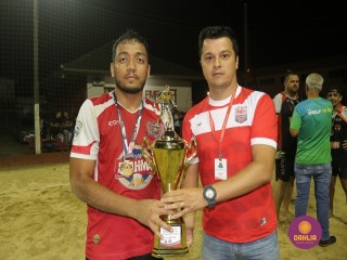 
<a style='margin-left: 5px;' class='btn btn-xs btn-social btn-facebook' href='https://www.facebook.com/sharer/sharer.php?u=https://boladovale.com.br/imgs/800-800-90/conteudo/fotos/1527/img9878.jpg' rel='popup' data-width='500' data-height='400'><i class='fa fa-facebook'></i>Compartilhar <span class='hidden-xs'>no Facebook</span>
</a> 
<a class='btn btn-default btn-xs' target='_blank' href='imgs/800-800-90/conteudo/fotos/1527/img9878.jpg'>
<span class='glyphicon glyphicon-cloud-download'></span> Salvar
</a> 
<span></span>