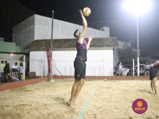 
<a style='margin-left: 5px;' class='btn btn-xs btn-social btn-facebook' href='https://www.facebook.com/sharer/sharer.php?u=https://boladovale.com.br/imgs/800-800-90/conteudo/fotos/1529/img0119.jpg' rel='popup' data-width='500' data-height='400'><i class='fa fa-facebook'></i>Compartilhar <span class='hidden-xs'>no Facebook</span>
</a> 
<a class='btn btn-default btn-xs' target='_blank' href='imgs/800-800-90/conteudo/fotos/1529/img0119.jpg'>
<span class='glyphicon glyphicon-cloud-download'></span> Salvar
</a> 
<span></span>