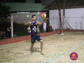 
<a style='margin-left: 5px;' class='btn btn-xs btn-social btn-facebook' href='https://www.facebook.com/sharer/sharer.php?u=https://boladovale.com.br/imgs/800-800-90/conteudo/fotos/1529/img0131.jpg' rel='popup' data-width='500' data-height='400'><i class='fa fa-facebook'></i>Compartilhar <span class='hidden-xs'>no Facebook</span>
</a> 
<a class='btn btn-default btn-xs' target='_blank' href='imgs/800-800-90/conteudo/fotos/1529/img0131.jpg'>
<span class='glyphicon glyphicon-cloud-download'></span> Salvar
</a> 
<span></span>