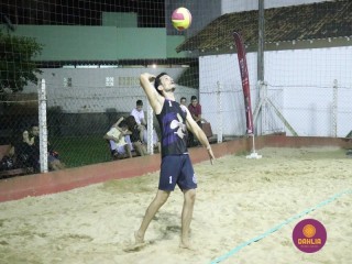 
<a style='margin-left: 5px;' class='btn btn-xs btn-social btn-facebook' href='https://www.facebook.com/sharer/sharer.php?u=https://boladovale.com.br/imgs/800-800-90/conteudo/fotos/1529/img0134.jpg' rel='popup' data-width='500' data-height='400'><i class='fa fa-facebook'></i>Compartilhar <span class='hidden-xs'>no Facebook</span>
</a> 
<a class='btn btn-default btn-xs' target='_blank' href='imgs/800-800-90/conteudo/fotos/1529/img0134.jpg'>
<span class='glyphicon glyphicon-cloud-download'></span> Salvar
</a> 
<span></span>