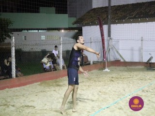 
<a style='margin-left: 5px;' class='btn btn-xs btn-social btn-facebook' href='https://www.facebook.com/sharer/sharer.php?u=https://boladovale.com.br/imgs/800-800-90/conteudo/fotos/1529/img0136.jpg' rel='popup' data-width='500' data-height='400'><i class='fa fa-facebook'></i>Compartilhar <span class='hidden-xs'>no Facebook</span>
</a> 
<a class='btn btn-default btn-xs' target='_blank' href='imgs/800-800-90/conteudo/fotos/1529/img0136.jpg'>
<span class='glyphicon glyphicon-cloud-download'></span> Salvar
</a> 
<span></span>