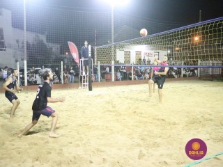 
<a style='margin-left: 5px;' class='btn btn-xs btn-social btn-facebook' href='https://www.facebook.com/sharer/sharer.php?u=https://boladovale.com.br/imgs/800-800-90/conteudo/fotos/1529/img0142.jpg' rel='popup' data-width='500' data-height='400'><i class='fa fa-facebook'></i>Compartilhar <span class='hidden-xs'>no Facebook</span>
</a> 
<a class='btn btn-default btn-xs' target='_blank' href='imgs/800-800-90/conteudo/fotos/1529/img0142.jpg'>
<span class='glyphicon glyphicon-cloud-download'></span> Salvar
</a> 
<span></span>