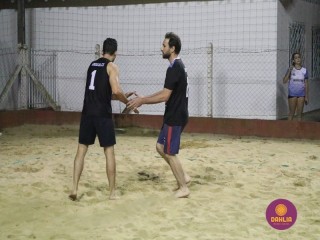 
<a style='margin-left: 5px;' class='btn btn-xs btn-social btn-facebook' href='https://www.facebook.com/sharer/sharer.php?u=https://boladovale.com.br/imgs/800-800-90/conteudo/fotos/1529/img0148.jpg' rel='popup' data-width='500' data-height='400'><i class='fa fa-facebook'></i>Compartilhar <span class='hidden-xs'>no Facebook</span>
</a> 
<a class='btn btn-default btn-xs' target='_blank' href='imgs/800-800-90/conteudo/fotos/1529/img0148.jpg'>
<span class='glyphicon glyphicon-cloud-download'></span> Salvar
</a> 
<span></span>