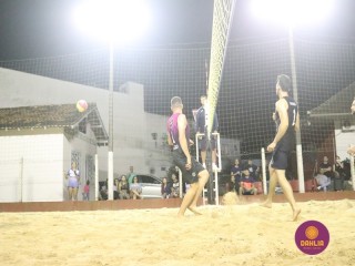 
<a style='margin-left: 5px;' class='btn btn-xs btn-social btn-facebook' href='https://www.facebook.com/sharer/sharer.php?u=https://boladovale.com.br/imgs/800-800-90/conteudo/fotos/1529/img0178.jpg' rel='popup' data-width='500' data-height='400'><i class='fa fa-facebook'></i>Compartilhar <span class='hidden-xs'>no Facebook</span>
</a> 
<a class='btn btn-default btn-xs' target='_blank' href='imgs/800-800-90/conteudo/fotos/1529/img0178.jpg'>
<span class='glyphicon glyphicon-cloud-download'></span> Salvar
</a> 
<span></span>