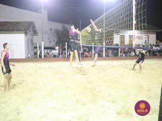 
<a style='margin-left: 5px;' class='btn btn-xs btn-social btn-facebook' href='https://www.facebook.com/sharer/sharer.php?u=https://boladovale.com.br/imgs/800-800-90/conteudo/fotos/1529/img0188.jpg' rel='popup' data-width='500' data-height='400'><i class='fa fa-facebook'></i>Compartilhar <span class='hidden-xs'>no Facebook</span>
</a> 
<a class='btn btn-default btn-xs' target='_blank' href='imgs/800-800-90/conteudo/fotos/1529/img0188.jpg'>
<span class='glyphicon glyphicon-cloud-download'></span> Salvar
</a> 
<span></span>