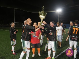 
<a style='margin-left: 5px;' class='btn btn-xs btn-social btn-facebook' href='https://www.facebook.com/sharer/sharer.php?u=https://boladovale.com.br/imgs/800-800-90/conteudo/fotos/1532/img1217.jpg' rel='popup' data-width='500' data-height='400'><i class='fa fa-facebook'></i>Compartilhar <span class='hidden-xs'>no Facebook</span>
</a> 
<a class='btn btn-default btn-xs' target='_blank' href='imgs/800-800-90/conteudo/fotos/1532/img1217.jpg'>
<span class='glyphicon glyphicon-cloud-download'></span> Salvar
</a> 
<span></span>