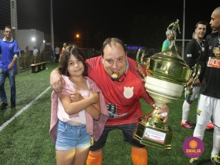 
<a style='margin-left: 5px;' class='btn btn-xs btn-social btn-facebook' href='https://www.facebook.com/sharer/sharer.php?u=https://boladovale.com.br/imgs/800-800-90/conteudo/fotos/1532/img1229.jpg' rel='popup' data-width='500' data-height='400'><i class='fa fa-facebook'></i>Compartilhar <span class='hidden-xs'>no Facebook</span>
</a> 
<a class='btn btn-default btn-xs' target='_blank' href='imgs/800-800-90/conteudo/fotos/1532/img1229.jpg'>
<span class='glyphicon glyphicon-cloud-download'></span> Salvar
</a> 
<span></span>