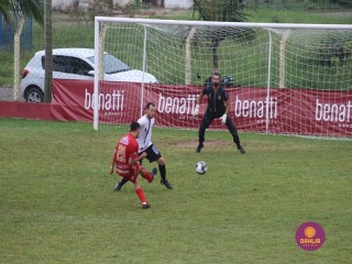 
<a style='margin-left: 5px;' class='btn btn-xs btn-social btn-facebook' href='https://www.facebook.com/sharer/sharer.php?u=https://boladovale.com.br/imgs/800-800-90/conteudo/fotos/1538/img8255.jpg' rel='popup' data-width='500' data-height='400'><i class='fa fa-facebook'></i>Compartilhar <span class='hidden-xs'>no Facebook</span>
</a> 
<a class='btn btn-default btn-xs' target='_blank' href='imgs/800-800-90/conteudo/fotos/1538/img8255.jpg'>
<span class='glyphicon glyphicon-cloud-download'></span> Salvar
</a> 
<span></span>