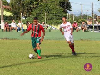 
<a style='margin-left: 5px;' class='btn btn-xs btn-social btn-facebook' href='https://www.facebook.com/sharer/sharer.php?u=https://boladovale.com.br/imgs/800-800-90/conteudo/fotos/1541/img7032.jpg' rel='popup' data-width='500' data-height='400'><i class='fa fa-facebook'></i>Compartilhar <span class='hidden-xs'>no Facebook</span>
</a> 
<a class='btn btn-default btn-xs' target='_blank' href='imgs/800-800-90/conteudo/fotos/1541/img7032.jpg'>
<span class='glyphicon glyphicon-cloud-download'></span> Salvar
</a> 
<span></span>