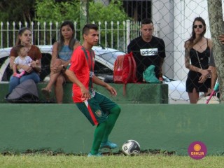 
<a style='margin-left: 5px;' class='btn btn-xs btn-social btn-facebook' href='https://www.facebook.com/sharer/sharer.php?u=https://boladovale.com.br/imgs/800-800-90/conteudo/fotos/1541/img7107.jpg' rel='popup' data-width='500' data-height='400'><i class='fa fa-facebook'></i>Compartilhar <span class='hidden-xs'>no Facebook</span>
</a> 
<a class='btn btn-default btn-xs' target='_blank' href='imgs/800-800-90/conteudo/fotos/1541/img7107.jpg'>
<span class='glyphicon glyphicon-cloud-download'></span> Salvar
</a> 
<span></span>