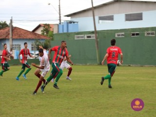 
<a style='margin-left: 5px;' class='btn btn-xs btn-social btn-facebook' href='https://www.facebook.com/sharer/sharer.php?u=https://boladovale.com.br/imgs/800-800-90/conteudo/fotos/1541/img7142.jpg' rel='popup' data-width='500' data-height='400'><i class='fa fa-facebook'></i>Compartilhar <span class='hidden-xs'>no Facebook</span>
</a> 
<a class='btn btn-default btn-xs' target='_blank' href='imgs/800-800-90/conteudo/fotos/1541/img7142.jpg'>
<span class='glyphicon glyphicon-cloud-download'></span> Salvar
</a> 
<span></span>