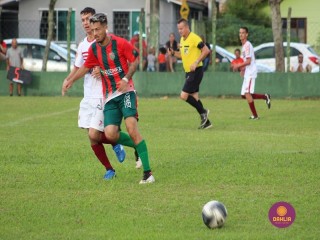 
<a style='margin-left: 5px;' class='btn btn-xs btn-social btn-facebook' href='https://www.facebook.com/sharer/sharer.php?u=https://boladovale.com.br/imgs/800-800-90/conteudo/fotos/1541/img7185.jpg' rel='popup' data-width='500' data-height='400'><i class='fa fa-facebook'></i>Compartilhar <span class='hidden-xs'>no Facebook</span>
</a> 
<a class='btn btn-default btn-xs' target='_blank' href='imgs/800-800-90/conteudo/fotos/1541/img7185.jpg'>
<span class='glyphicon glyphicon-cloud-download'></span> Salvar
</a> 
<span></span>