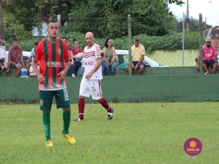 
<a style='margin-left: 5px;' class='btn btn-xs btn-social btn-facebook' href='https://www.facebook.com/sharer/sharer.php?u=https://boladovale.com.br/imgs/800-800-90/conteudo/fotos/1541/img7243.jpg' rel='popup' data-width='500' data-height='400'><i class='fa fa-facebook'></i>Compartilhar <span class='hidden-xs'>no Facebook</span>
</a> 
<a class='btn btn-default btn-xs' target='_blank' href='imgs/800-800-90/conteudo/fotos/1541/img7243.jpg'>
<span class='glyphicon glyphicon-cloud-download'></span> Salvar
</a> 
<span></span>