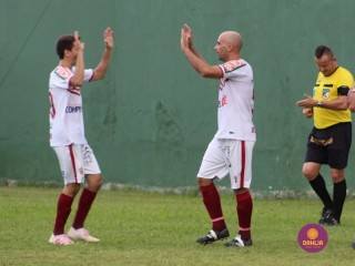 
<a style='margin-left: 5px;' class='btn btn-xs btn-social btn-facebook' href='https://www.facebook.com/sharer/sharer.php?u=https://boladovale.com.br/imgs/800-800-90/conteudo/fotos/1541/img7263.jpg' rel='popup' data-width='500' data-height='400'><i class='fa fa-facebook'></i>Compartilhar <span class='hidden-xs'>no Facebook</span>
</a> 
<a class='btn btn-default btn-xs' target='_blank' href='imgs/800-800-90/conteudo/fotos/1541/img7263.jpg'>
<span class='glyphicon glyphicon-cloud-download'></span> Salvar
</a> 
<span></span>