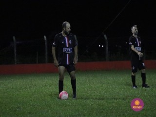 
<a style='margin-left: 5px;' class='btn btn-xs btn-social btn-facebook' href='https://www.facebook.com/sharer/sharer.php?u=https://boladovale.com.br/imgs/800-800-90/conteudo/fotos/1542/img9618.jpg' rel='popup' data-width='500' data-height='400'><i class='fa fa-facebook'></i>Compartilhar <span class='hidden-xs'>no Facebook</span>
</a> 
<a class='btn btn-default btn-xs' target='_blank' href='imgs/800-800-90/conteudo/fotos/1542/img9618.jpg'>
<span class='glyphicon glyphicon-cloud-download'></span> Salvar
</a> 
<span></span>