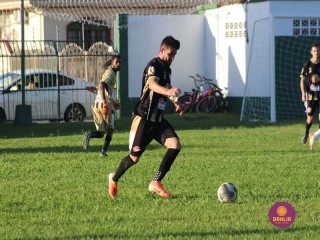 
<a style='margin-left: 5px;' class='btn btn-xs btn-social btn-facebook' href='https://www.facebook.com/sharer/sharer.php?u=https://boladovale.com.br/imgs/800-800-90/conteudo/fotos/1543/img9898.jpg' rel='popup' data-width='500' data-height='400'><i class='fa fa-facebook'></i>Compartilhar <span class='hidden-xs'>no Facebook</span>
</a> 
<a class='btn btn-default btn-xs' target='_blank' href='imgs/800-800-90/conteudo/fotos/1543/img9898.jpg'>
<span class='glyphicon glyphicon-cloud-download'></span> Salvar
</a> 
<span></span>