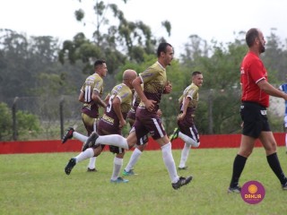 
<a style='margin-left: 5px;' class='btn btn-xs btn-social btn-facebook' href='https://www.facebook.com/sharer/sharer.php?u=https://boladovale.com.br/imgs/800-800-90/conteudo/fotos/1546/408.jpg' rel='popup' data-width='500' data-height='400'><i class='fa fa-facebook'></i>Compartilhar <span class='hidden-xs'>no Facebook</span>
</a> 
<a class='btn btn-default btn-xs' target='_blank' href='imgs/800-800-90/conteudo/fotos/1546/408.jpg'>
<span class='glyphicon glyphicon-cloud-download'></span> Salvar
</a> 
<span></span>