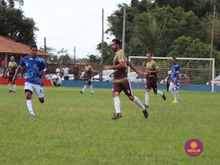
<a style='margin-left: 5px;' class='btn btn-xs btn-social btn-facebook' href='https://www.facebook.com/sharer/sharer.php?u=https://boladovale.com.br/imgs/800-800-90/conteudo/fotos/1546/422.jpg' rel='popup' data-width='500' data-height='400'><i class='fa fa-facebook'></i>Compartilhar <span class='hidden-xs'>no Facebook</span>
</a> 
<a class='btn btn-default btn-xs' target='_blank' href='imgs/800-800-90/conteudo/fotos/1546/422.jpg'>
<span class='glyphicon glyphicon-cloud-download'></span> Salvar
</a> 
<span></span>