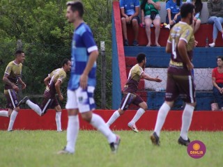 
<a style='margin-left: 5px;' class='btn btn-xs btn-social btn-facebook' href='https://www.facebook.com/sharer/sharer.php?u=https://boladovale.com.br/imgs/800-800-90/conteudo/fotos/1546/432.jpg' rel='popup' data-width='500' data-height='400'><i class='fa fa-facebook'></i>Compartilhar <span class='hidden-xs'>no Facebook</span>
</a> 
<a class='btn btn-default btn-xs' target='_blank' href='imgs/800-800-90/conteudo/fotos/1546/432.jpg'>
<span class='glyphicon glyphicon-cloud-download'></span> Salvar
</a> 
<span></span>