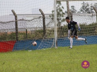 
<a style='margin-left: 5px;' class='btn btn-xs btn-social btn-facebook' href='https://www.facebook.com/sharer/sharer.php?u=https://boladovale.com.br/imgs/800-800-90/conteudo/fotos/1546/457.jpg' rel='popup' data-width='500' data-height='400'><i class='fa fa-facebook'></i>Compartilhar <span class='hidden-xs'>no Facebook</span>
</a> 
<a class='btn btn-default btn-xs' target='_blank' href='imgs/800-800-90/conteudo/fotos/1546/457.jpg'>
<span class='glyphicon glyphicon-cloud-download'></span> Salvar
</a> 
<span></span>