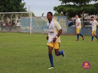 
<a style='margin-left: 5px;' class='btn btn-xs btn-social btn-facebook' href='https://www.facebook.com/sharer/sharer.php?u=https://boladovale.com.br/imgs/800-800-90/conteudo/fotos/1547/567.jpg' rel='popup' data-width='500' data-height='400'><i class='fa fa-facebook'></i>Compartilhar <span class='hidden-xs'>no Facebook</span>
</a> 
<a class='btn btn-default btn-xs' target='_blank' href='imgs/800-800-90/conteudo/fotos/1547/567.jpg'>
<span class='glyphicon glyphicon-cloud-download'></span> Salvar
</a> 
<span></span>
