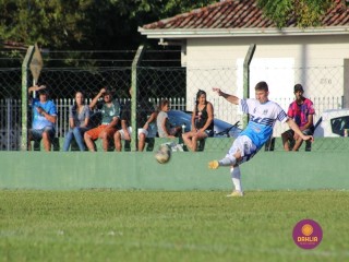 
<a style='margin-left: 5px;' class='btn btn-xs btn-social btn-facebook' href='https://www.facebook.com/sharer/sharer.php?u=https://boladovale.com.br/imgs/800-800-90/conteudo/fotos/1551/img1059.jpg' rel='popup' data-width='500' data-height='400'><i class='fa fa-facebook'></i>Compartilhar <span class='hidden-xs'>no Facebook</span>
</a> 
<a class='btn btn-default btn-xs' target='_blank' href='imgs/800-800-90/conteudo/fotos/1551/img1059.jpg'>
<span class='glyphicon glyphicon-cloud-download'></span> Salvar
</a> 
<span></span>