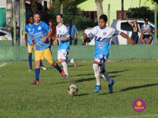
<a style='margin-left: 5px;' class='btn btn-xs btn-social btn-facebook' href='https://www.facebook.com/sharer/sharer.php?u=https://boladovale.com.br/imgs/800-800-90/conteudo/fotos/1551/img1069.jpg' rel='popup' data-width='500' data-height='400'><i class='fa fa-facebook'></i>Compartilhar <span class='hidden-xs'>no Facebook</span>
</a> 
<a class='btn btn-default btn-xs' target='_blank' href='imgs/800-800-90/conteudo/fotos/1551/img1069.jpg'>
<span class='glyphicon glyphicon-cloud-download'></span> Salvar
</a> 
<span></span>