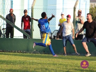 
<a style='margin-left: 5px;' class='btn btn-xs btn-social btn-facebook' href='https://www.facebook.com/sharer/sharer.php?u=https://boladovale.com.br/imgs/800-800-90/conteudo/fotos/1551/img1099.jpg' rel='popup' data-width='500' data-height='400'><i class='fa fa-facebook'></i>Compartilhar <span class='hidden-xs'>no Facebook</span>
</a> 
<a class='btn btn-default btn-xs' target='_blank' href='imgs/800-800-90/conteudo/fotos/1551/img1099.jpg'>
<span class='glyphicon glyphicon-cloud-download'></span> Salvar
</a> 
<span></span>