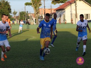 
<a style='margin-left: 5px;' class='btn btn-xs btn-social btn-facebook' href='https://www.facebook.com/sharer/sharer.php?u=https://boladovale.com.br/imgs/800-800-90/conteudo/fotos/1551/img1165.jpg' rel='popup' data-width='500' data-height='400'><i class='fa fa-facebook'></i>Compartilhar <span class='hidden-xs'>no Facebook</span>
</a> 
<a class='btn btn-default btn-xs' target='_blank' href='imgs/800-800-90/conteudo/fotos/1551/img1165.jpg'>
<span class='glyphicon glyphicon-cloud-download'></span> Salvar
</a> 
<span></span>