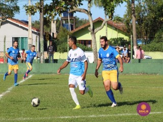 
<a style='margin-left: 5px;' class='btn btn-xs btn-social btn-facebook' href='https://www.facebook.com/sharer/sharer.php?u=https://boladovale.com.br/imgs/800-800-90/conteudo/fotos/1551/img7729.jpg' rel='popup' data-width='500' data-height='400'><i class='fa fa-facebook'></i>Compartilhar <span class='hidden-xs'>no Facebook</span>
</a> 
<a class='btn btn-default btn-xs' target='_blank' href='imgs/800-800-90/conteudo/fotos/1551/img7729.jpg'>
<span class='glyphicon glyphicon-cloud-download'></span> Salvar
</a> 
<span></span>