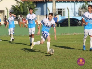 
<a style='margin-left: 5px;' class='btn btn-xs btn-social btn-facebook' href='https://www.facebook.com/sharer/sharer.php?u=https://boladovale.com.br/imgs/800-800-90/conteudo/fotos/1551/img7838.jpg' rel='popup' data-width='500' data-height='400'><i class='fa fa-facebook'></i>Compartilhar <span class='hidden-xs'>no Facebook</span>
</a> 
<a class='btn btn-default btn-xs' target='_blank' href='imgs/800-800-90/conteudo/fotos/1551/img7838.jpg'>
<span class='glyphicon glyphicon-cloud-download'></span> Salvar
</a> 
<span></span>