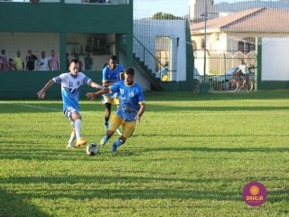 
<a style='margin-left: 5px;' class='btn btn-xs btn-social btn-facebook' href='https://www.facebook.com/sharer/sharer.php?u=https://boladovale.com.br/imgs/800-800-90/conteudo/fotos/1551/img7867.jpg' rel='popup' data-width='500' data-height='400'><i class='fa fa-facebook'></i>Compartilhar <span class='hidden-xs'>no Facebook</span>
</a> 
<a class='btn btn-default btn-xs' target='_blank' href='imgs/800-800-90/conteudo/fotos/1551/img7867.jpg'>
<span class='glyphicon glyphicon-cloud-download'></span> Salvar
</a> 
<span></span>