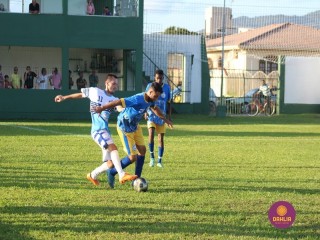 
<a style='margin-left: 5px;' class='btn btn-xs btn-social btn-facebook' href='https://www.facebook.com/sharer/sharer.php?u=https://boladovale.com.br/imgs/800-800-90/conteudo/fotos/1551/img7869.jpg' rel='popup' data-width='500' data-height='400'><i class='fa fa-facebook'></i>Compartilhar <span class='hidden-xs'>no Facebook</span>
</a> 
<a class='btn btn-default btn-xs' target='_blank' href='imgs/800-800-90/conteudo/fotos/1551/img7869.jpg'>
<span class='glyphicon glyphicon-cloud-download'></span> Salvar
</a> 
<span></span>
