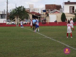
<a style='margin-left: 5px;' class='btn btn-xs btn-social btn-facebook' href='https://www.facebook.com/sharer/sharer.php?u=https://boladovale.com.br/imgs/800-800-90/conteudo/fotos/1553/img1494.jpg' rel='popup' data-width='500' data-height='400'><i class='fa fa-facebook'></i>Compartilhar <span class='hidden-xs'>no Facebook</span>
</a> 
<a class='btn btn-default btn-xs' target='_blank' href='imgs/800-800-90/conteudo/fotos/1553/img1494.jpg'>
<span class='glyphicon glyphicon-cloud-download'></span> Salvar
</a> 
<span></span>