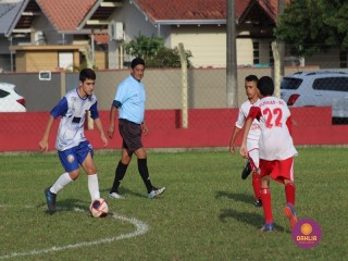 
<a style='margin-left: 5px;' class='btn btn-xs btn-social btn-facebook' href='https://www.facebook.com/sharer/sharer.php?u=https://boladovale.com.br/imgs/800-800-90/conteudo/fotos/1553/img1496.jpg' rel='popup' data-width='500' data-height='400'><i class='fa fa-facebook'></i>Compartilhar <span class='hidden-xs'>no Facebook</span>
</a> 
<a class='btn btn-default btn-xs' target='_blank' href='imgs/800-800-90/conteudo/fotos/1553/img1496.jpg'>
<span class='glyphicon glyphicon-cloud-download'></span> Salvar
</a> 
<span></span>